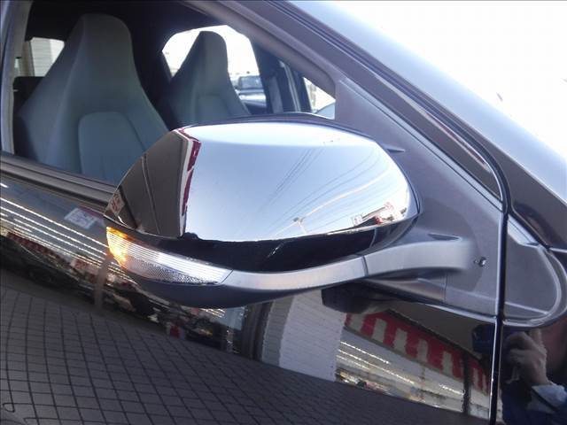 純正ディスプレイオーディオ☆Bluetooth☆バックモニター☆セーフティセンス☆BSM☆クリアランスソナー☆オートハイビーム☆ビルトインETC☆スマートキー☆プッシュスタート☆ステアリモコン☆禁煙車