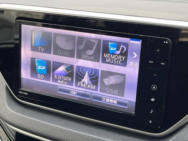 【純正ナビ】人気の純正ナビを装備。オーディオ機能も充実しており、Bluetooth接続すればお持ちのスマホやMP3プレイヤーの音楽を再生可能！毎日の運転がさらに楽しくなります！！
