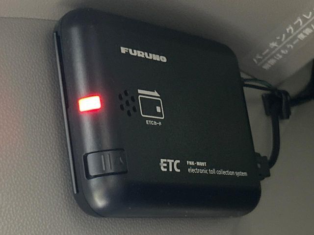 【ETC】高速道路の料金所をストレスなく通過！話題のスポットやサービスエリアに多い「スマートIC」利用時は必須のアイテムです。当店でセットアップを実施、ご納車当日からすぐにご利用いただけます！