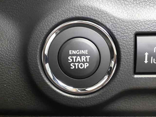 お車に合わせて無料保証以外にも、保証範囲、期間、距離を拡充させた有料保証もご用意しております！中古車の購入が初めてで不安・・・というお客様もご安心ください！