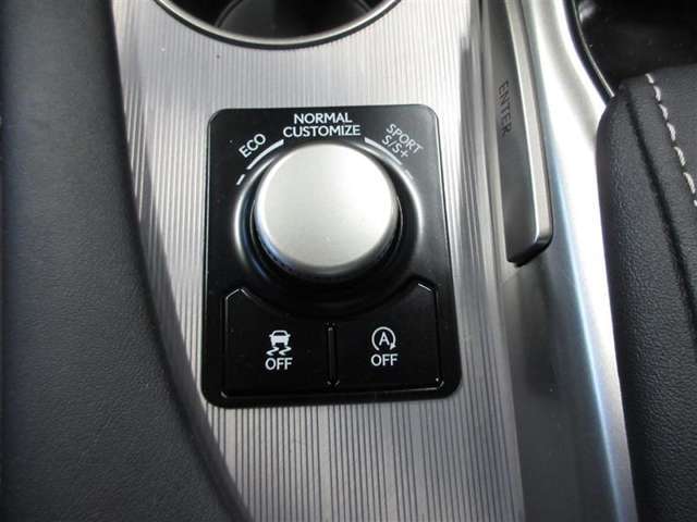 ECOモードやSPORTモードに切替ができるドライブモードセレクトスイッチです。