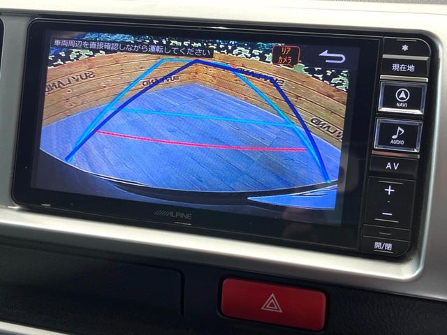 【バックカメラ】駐車時に後方がリアルタイム映像で確認できます。大型商業施設や立体駐車場での駐車時や、夜間のバック時に大活躍！運転スキルに関わらず、今や必須となった装備のひとつです！