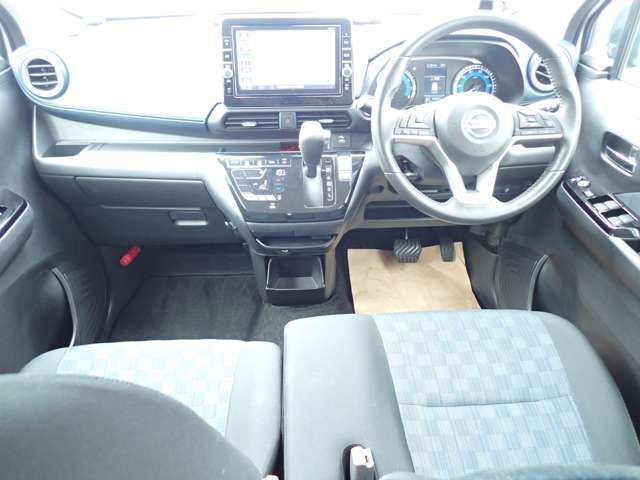 軽自動車ですので車両感覚も掴みやすく運転のしやすいお車になっております♪