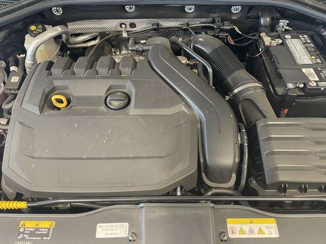 排気量は1500cc！直噴技術と過給機を組み合わせることで小排気量ながら高出力を生み出すTSIエンジン搭載！