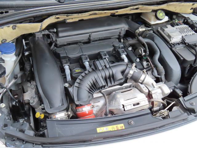 1600ccDOHCインタークーラーターボエンジン搭載♪