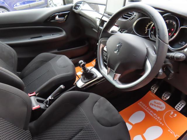 禁煙車ですから嫌な臭いやコゲなど有りませんので気持ちよく乗り出していただけます♪