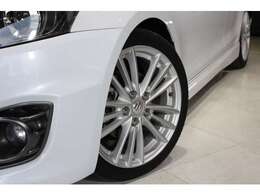 LINEで気軽にご連絡下さい！気になる箇所の画像もLINEでお送り致します！まずは友達追加からID検索で　＠fwr3164t　または公式アカウント検索から　オートスポーツラビット高槻2号店　を検索！！