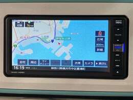 充実の装備が揃った中古車で快適なカーライフを。豊富な機能で便利さを追求し、使いやすさと安心感を提供します。安全性と快適性を追求した整備済み車両で、心地よいドライブをお楽しみください。