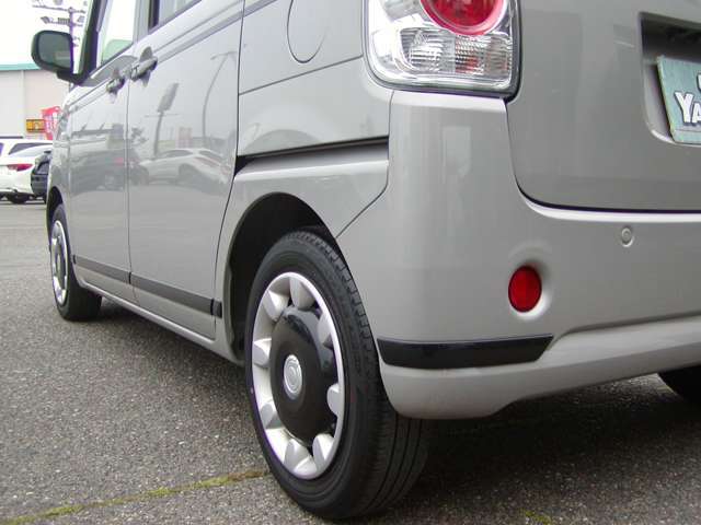大型サービス工場（運輸局認定整備工場完備）完備！！車検・定期点検・板金塗装等アフターサービスもヤマミにお任せ下さい！