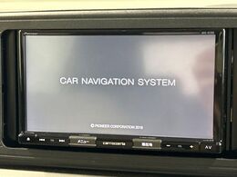 【ナビゲーション】使いやすいナビで目的地までしっかり案内してくれます。各種オーディオ再生機能も充実しており、お車の運転がさらに楽しくなります！！