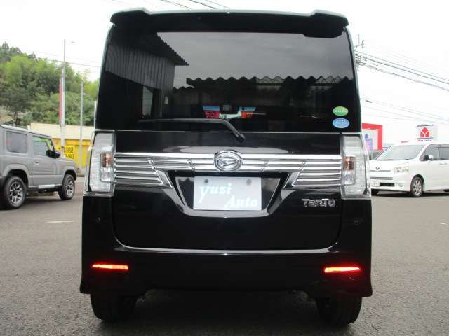 ★軽自動車から高級セダンまで取り揃えております★程よくカスタムした車が得意です！（＾＾）/注文販売や車検・整備、下取りや配車手続きなどお気軽にご相談下さい！