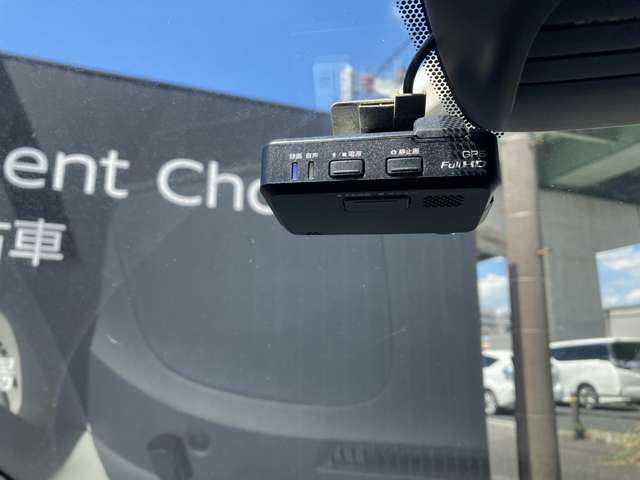 純正ドライブレコーダー付いてます。もしもの時も状況を記録してくれます