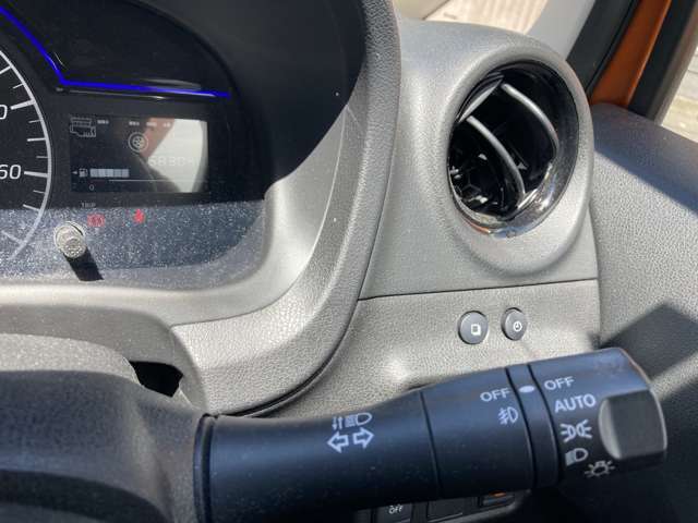 オートライトつきです。