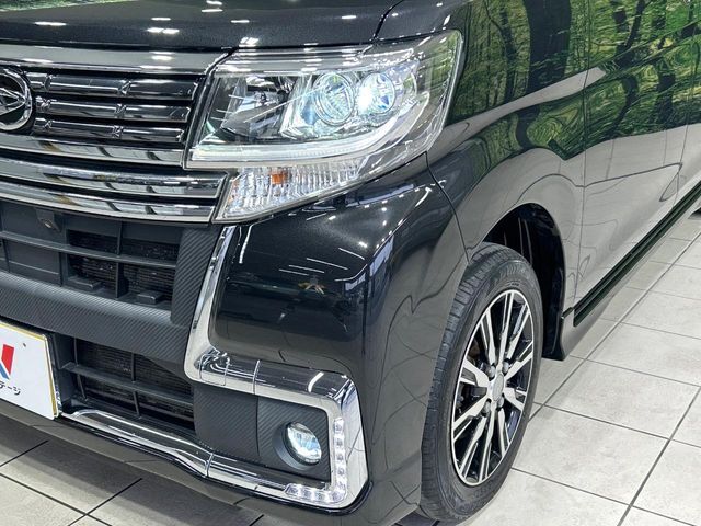 【LEDヘッドライト】悪天候や夜間走行時も良好な視界を確保し安心して運転できる高輝度LEDヘッドライトを装備！点灯速度が早く、消費電力も抑えられています。