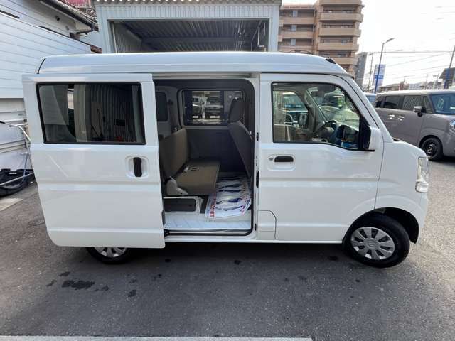 人気のエブリイ！！全体的にとてもキレイなおクルマです。