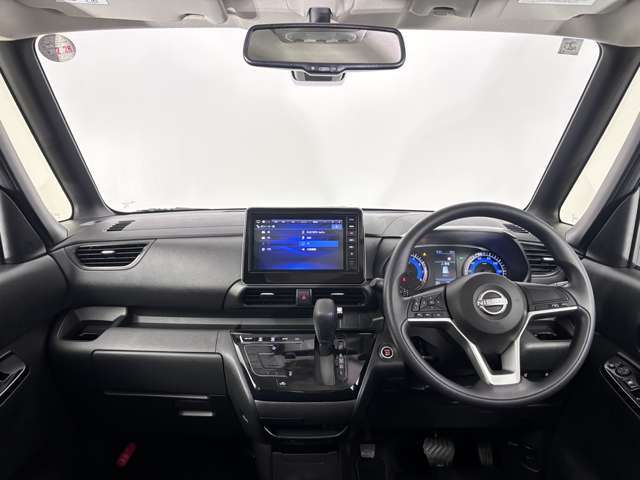 車内はルームクリーニングを実施済みです！綺麗な状態ですので、お気軽にご来店くださいね！