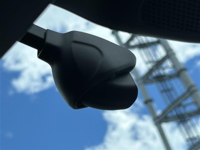 店舗にて現車の確認もいただけますので、お電話で在庫のご確認の上是非ご来店くださいませ！！！