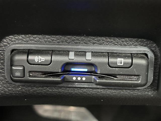 店舗にて現車の確認もいただけますので、お電話で在庫のご確認の上是非ご来店くださいませ！！！