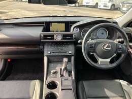 【整備工場】お車の整備、車検・板金・塗装は自社工場でお任せください。北エリア、南エリアと分かれていますので、最寄りの工場にご案内致します。