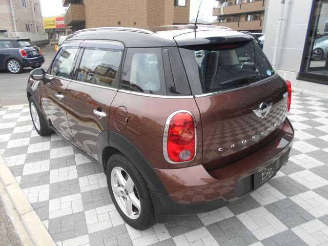 当店では実質年率2.9％から最長120回までのローンを取り扱っております。通常オートローンだけでなく、自由返済型ローンの取扱いもあり、お客様のご要望に合わせご提案させて頂きます！