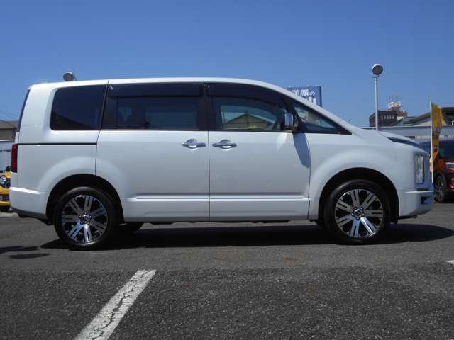 掲載後すぐに売れてしまうお車も多いです！売約済みになってしまう場合もございます！お探しの方はお早めにお問い合わせ下さい！