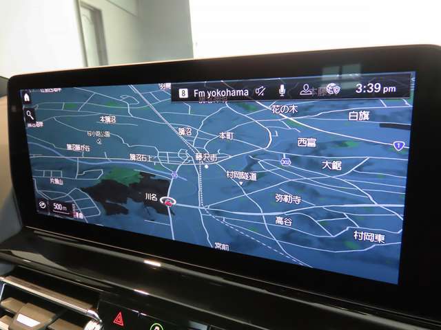 BMW iDriveナビゲーションシステム。ワイドで視認性に優れたスクリーン。