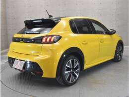 全車メカニックによる機関系のチェック済み。合格した車のみを展示してます！納車後のメンテナンスや車検もお任せください！自社の陸運局指定工場でディーラーさんよりもリーズナブルに承ります。