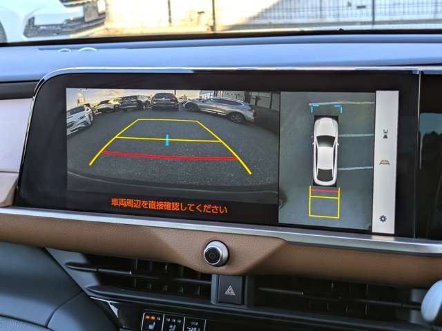 バック・サイド・フロント・全方位カメラ付きですので車庫入れが苦手な方も安心です♪