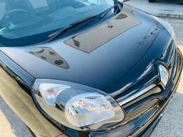 ボンネットです。こちらも、傷凹み等無く、艶も有り非常に綺麗な状態です。