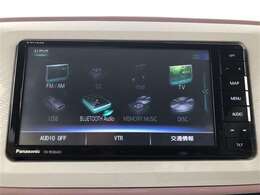 Bluetooth(ブルートゥース）接続機能付き。　スマートホンなどからお気に入りの音楽をワイヤレス再生できます。　ドライブがさらに楽しくなりますね♪