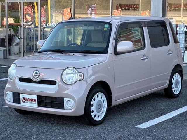 当店でお車をご購入いただき、さらに「有料保証」プランにご加入いただくと、特典としてオイル交換10回分の無料チケットを差し上げます。