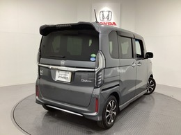 Honda認定中古車 U-Selectは3つの安心をお約束します。　1　Hondaのプロが整備した安心。 2　第三者機関がチェックした安心。　3　購入後もHondaが保証する安心。