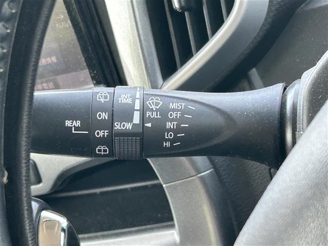 快適なドライブを楽しむための機能が装備されています！運転席から触れるので、使いやすいです！除菌プランいれていただくと、さらに清潔で安心していただけます！