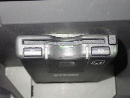 ◆三重県最大級の大型屋内中古車センター♪ヴァーサス鈴鹿店です♪オールジャンルの展示車が盛り沢山です♪在庫の無い車両のオーダーも受け付けます♪電話→059-384-5050までお問合せ下さい◆