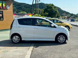 入庫後の点検・外装磨き・車内クリーニングはもちろん、お客様に納車するその時まで、日々の品質管理も厳しく行っております。