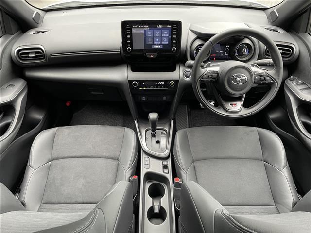 【インパネ全体】全方位で視界が広く、高い目線で運転もしやすいです！
