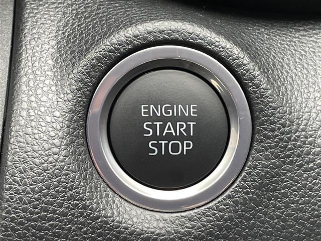 気になる車はすぐにお問い合わせください！画面右側の0066から始まる無料ダイヤルからお問い合わせ下さい！専門スタッフがお車のご質問にお答えいたします！