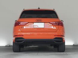 当店はアウディフォルクスワーゲンリテールジャパンの取扱車両でしたら、どちらの店舗のお車でもお取り寄せ可能です。