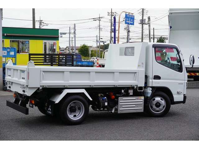 バン・トラック専門、総在庫200台以上！！当社のHPも是非ご覧ください。http://www.vantruck.co.jp/index.htm　　お問い合わせはフリーダイアル0078-6002-212393にてお願い致します。