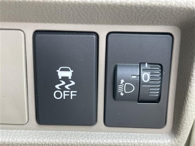 【運転席操作部】快適なドライブを楽しむための機能が装備されています！運転席から触れるので、使いやすいです！除菌プランいれていただくと、さらに清潔で安心していただけます！