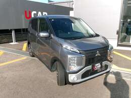 当店は三菱自動車認定の正規中古車販売店として、安心、安全な車をご用意しております。ご購入後は併設の国交省の指定整備工場でアフターサービスも安心です。