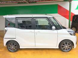 レーダーブレーキサポート搭載車です！衝突の可能性が高いとシステムが判断すると、自動で強いブレーキをかけ、衝突の回避または衝突時の被害軽減を図ります。