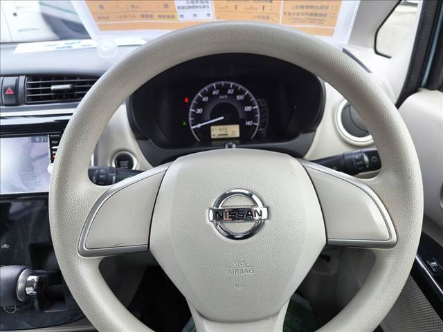 お客様には安心しておクルマに乗っていただきたいので全車保証をお付けしております。しかも最低12ヵ月の無料保証となっております！保証をもう少し長くしたいというお客様も安心してください！詳しくは石嶋まで！