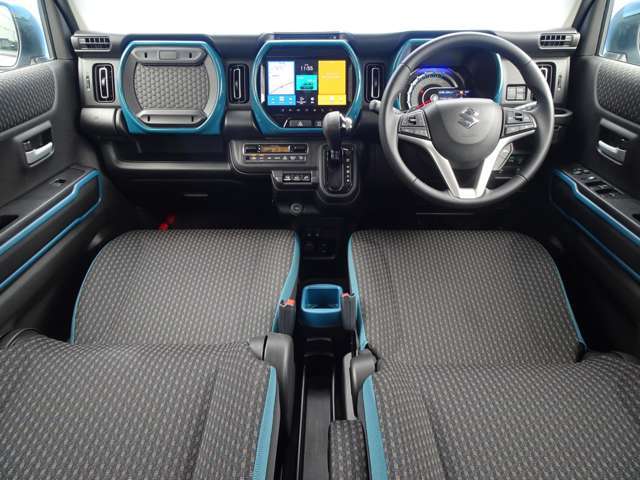 ◆USB端子　◆前席シートヒーター　◆運転席シートリフター　◆助手席シート下収納　◆ショッピングフック