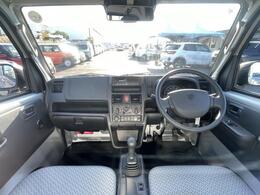 展示車両は登録諸経費等も含めた全車総額表示♪安心してお車をお選び頂けます♪弊社ベテランスタッフがご案内させて頂きます♪