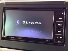 【ナビゲーション】使いやすいナビで目的地までしっかり案内してくれます。各種オーディオ再生機能も充実しており、お車の運転がさらに楽しくなります！！