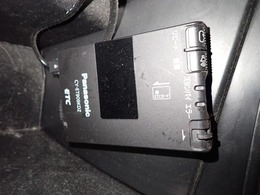 ◆ETC車載器も搭載してますので高速道路のゲートもノンストップで快適にご利用いただけます。またナンバープレート変更時や新規で取得の際はセットアップ料金が別途必要となります♪ご納車時までに実施致します♪