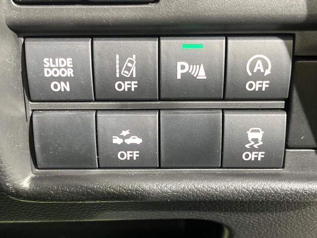 【クリアランスソナー】バンパーに付いたセンサーが障害物を検知！一定の距離に近づくとアラートで教えてくれます♪狭い駐車スペースや車庫入れ時も安心ですね☆