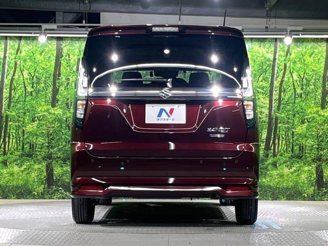 安心の最長10年・走行無制限保証（有償）をご用意。保証内容も充実はもちろん、無料点検＆オイル交換や、年中無休の全国・24時間ロードサービスも付帯されておりますのでご安心下さい。