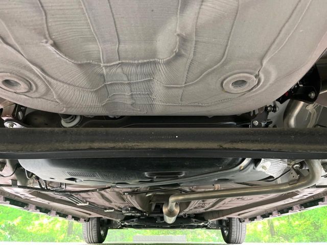 親切・丁寧な専門メカニックスタッフが応対！・車検・点検整備・事故等の修理などアフターサービスも安心。お車のカスタマイズもネクステージのサービススタッフまでご相談ください！